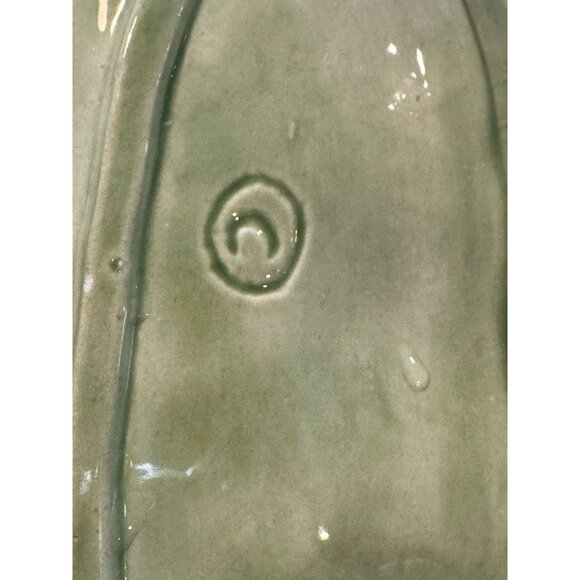 🌱🥕 Vintage Ceramic Veggie Plates – Radish (Treasure Craft) & Pea Pod Dish - Picture 2 of 16